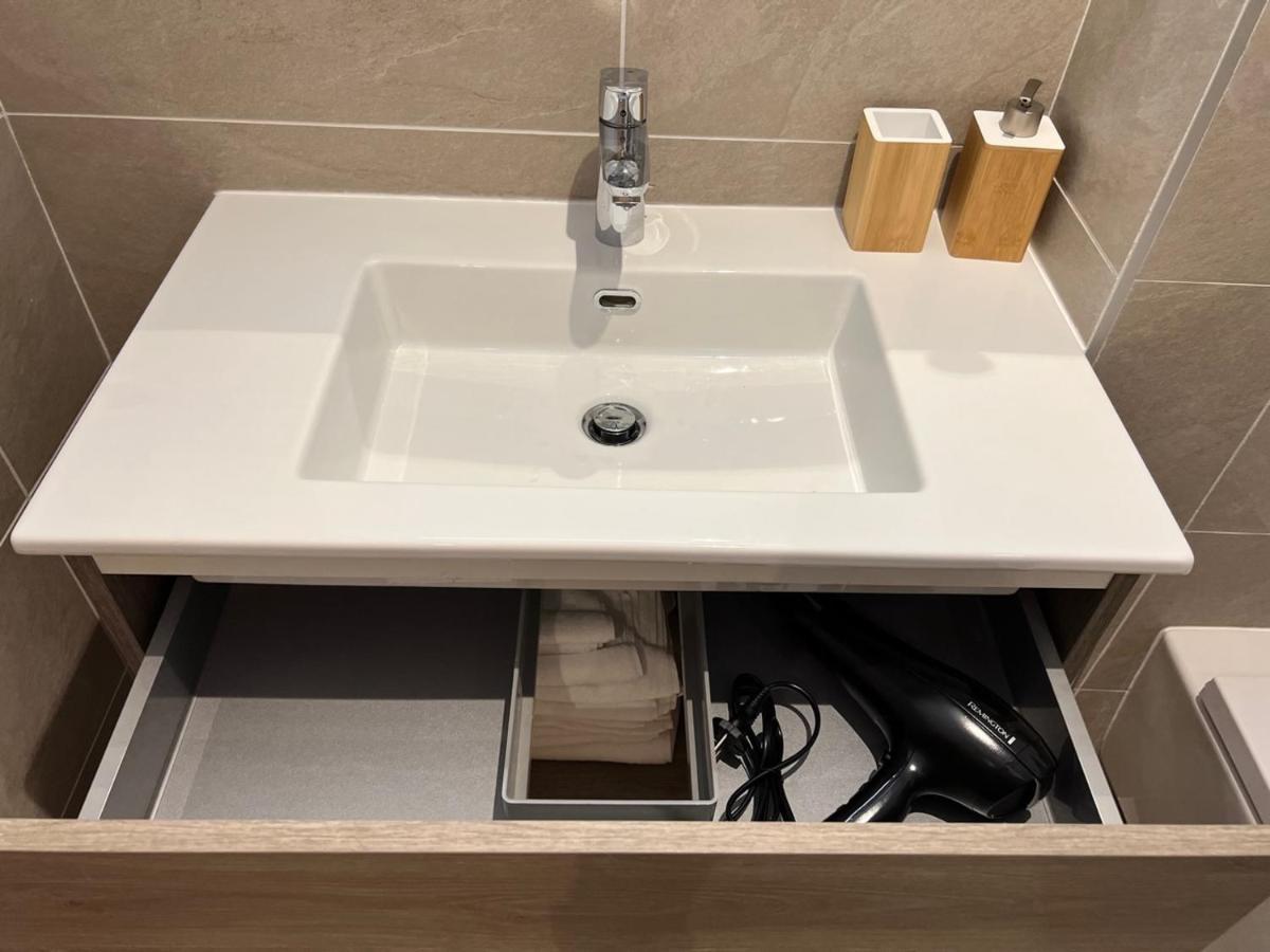 Carlina 105 Apartment มอร์ซีน ภายนอก รูปภาพ